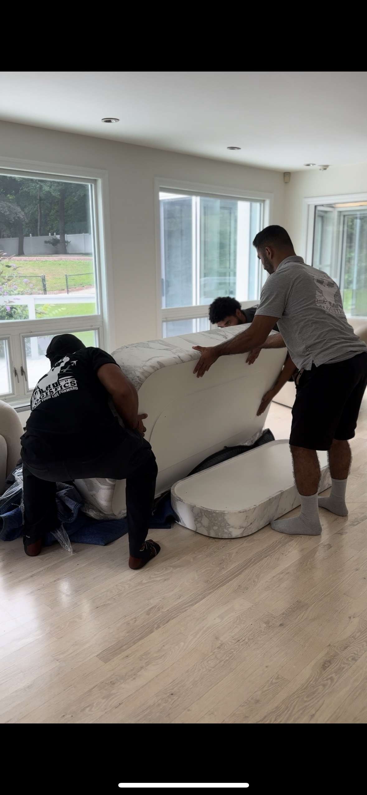 Protecting fragile furniture when moving 