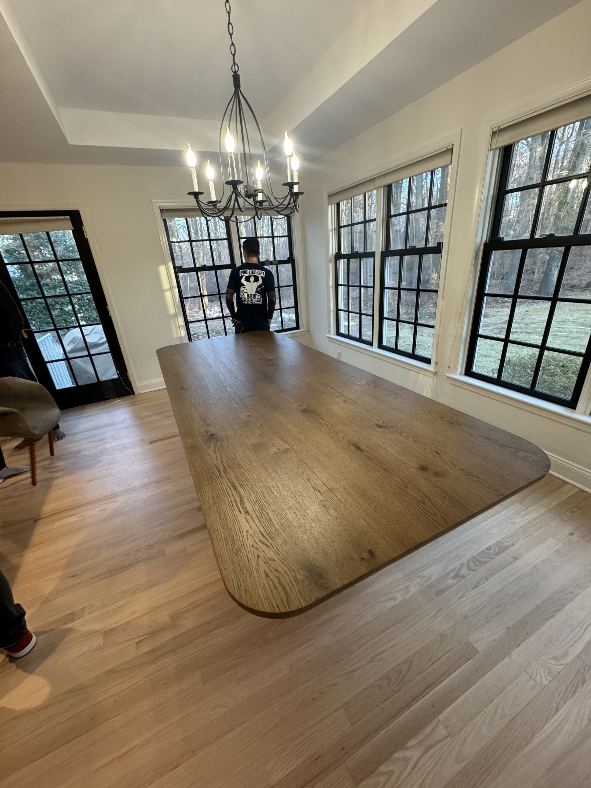 Delivery Services for Dining Room Tables.
